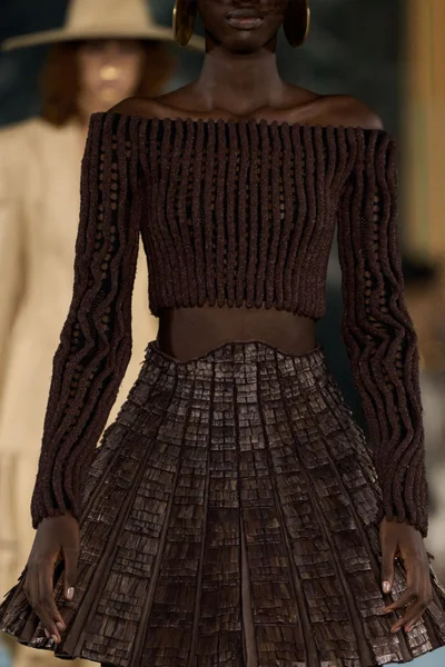Look 20